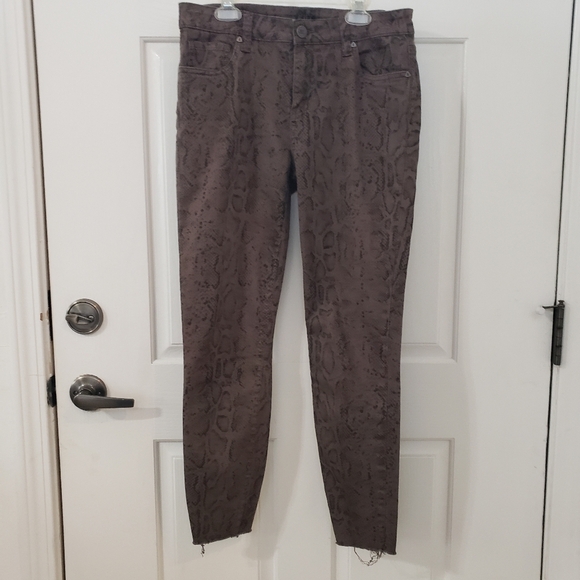 Kut From the Kloth Olive Brown Snake Print Ankle Skinny Jeans - Picture 1 of 9